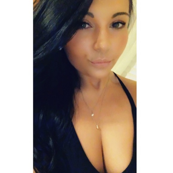 Meet your Posher, Caity - Picture 1 of 1